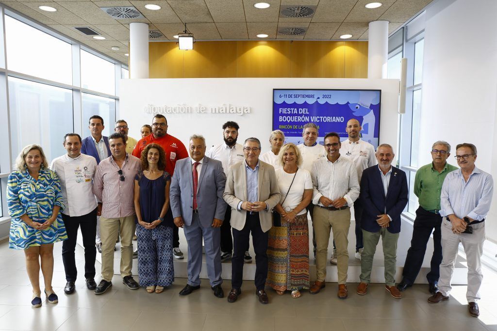Un mercado Sabor a Málaga, showcookings y degustaciones gratuitas, en la Fiesta del Boquerón 2022 de Rincón de la Victoria