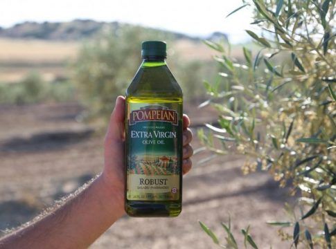 Dcoop exporta un tercio del total del aceite de oliva andaluz a Estados Unidos y alcanza un 23% de la cuota de mercado