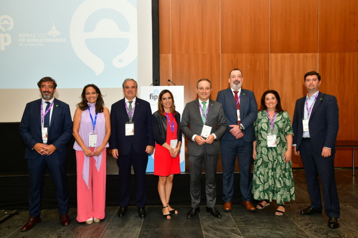 España presenta al mundo su modelode farmacia
