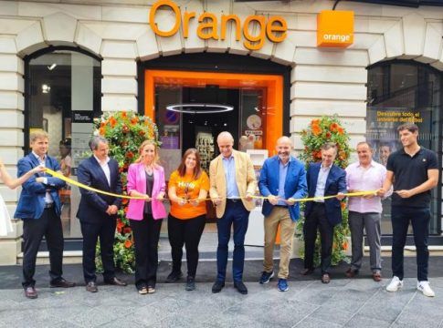 Orange inaugura nueva ‘smart store’ en Sevilla