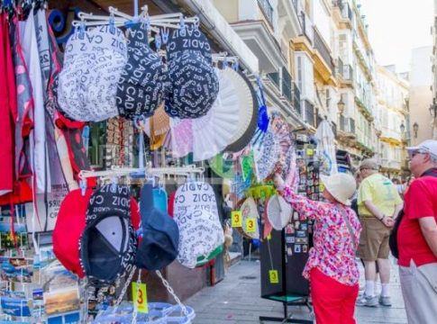 La Asociación Española de Consumidores muestra su rechazo total al establecimiento de tasas turísticas