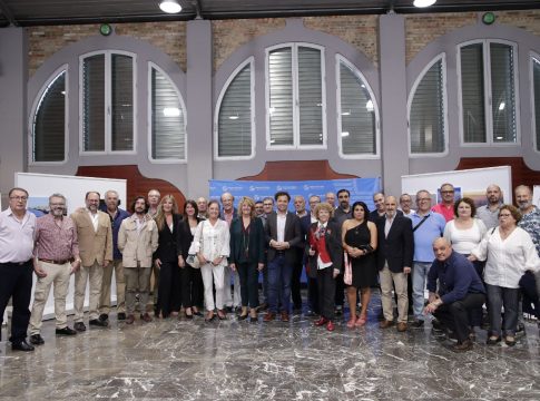 El Centro de Recepción y Documentación del Puerto de Huelva acoge desde hoy la exposición fotográfica ‘La vida en el Puerto’