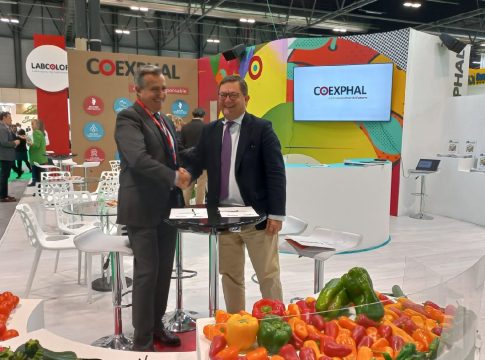 CESUR y COEXPHAL firman un acuerdo de colaboración para potenciar la innovación en el sector hortofrutícola