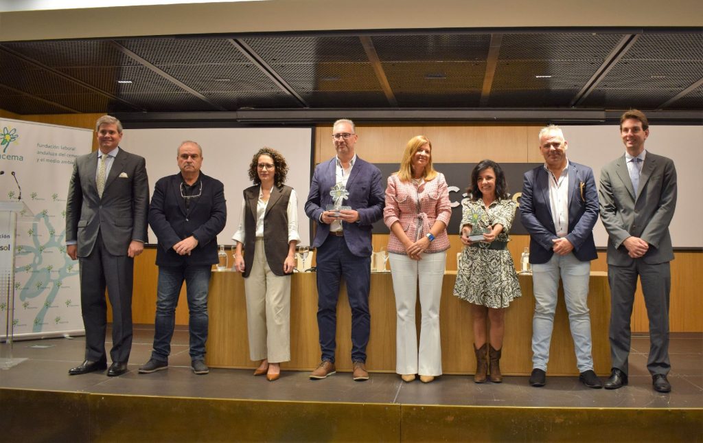 El reportaje ‘Hidrógeno verde, blanco y verde’ gana el XVII Premio Flacema a la mejor comunicación sobre desarrollo sostenible en la industria