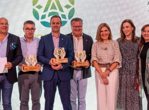 Rocío Blanco tiende la mano al sector con el IV Plan para el Fomento de la Artesanía en Andalucía