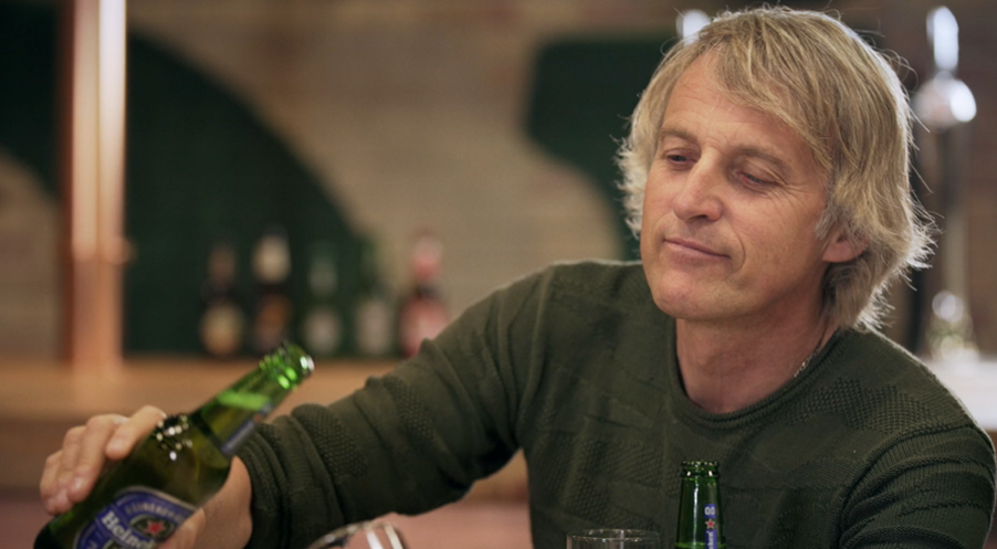 ¿Sabes qué hay dentro de una cerveza decididamente verde?