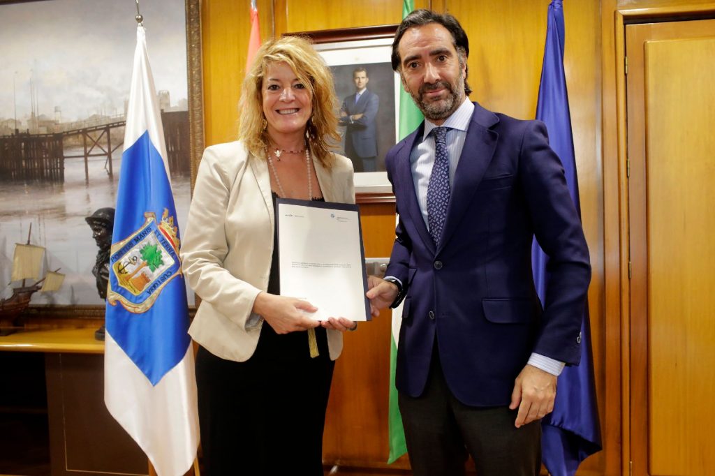 <strong>El Puerto de Huelva y Renfe firman un protocolo de actuación para impulsar la Autopista Ferroviaria Huelva-Madrid-Zaragoza</strong><strong></strong>