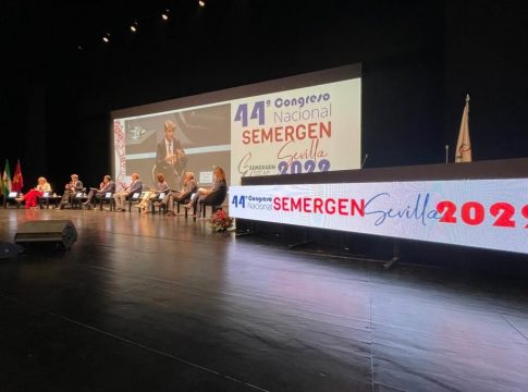 “Es muy importante abrir vías de diálogo y debate que generen consenso, conocimiento y ayuden a fortalecer la equidad en la Atención Primaria”