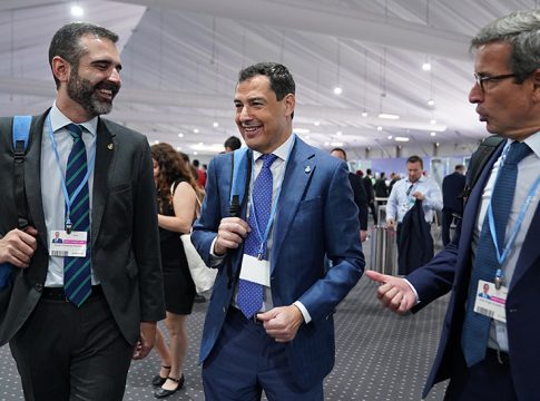 El Gobierno andaluz aprueba la formulación de la primera Estrategia de Economía Azul Sostenible que impulsará los sectores vinculados a la costa y el mar 