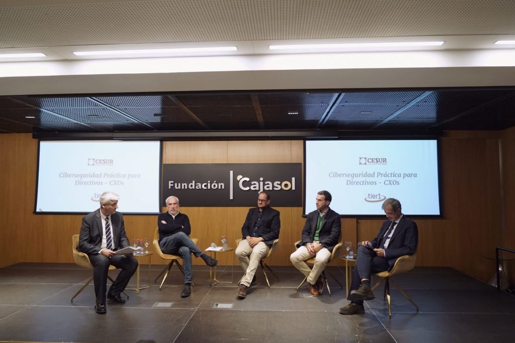 <strong> “Todos necesitamos un hacker”</strong>