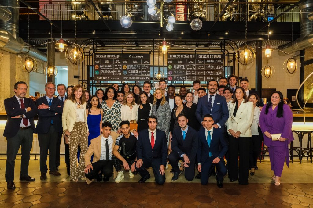 Fundación Cruzcampo celebra la graduación de la segunda promoción de jóvenes Talento Cruzcampo 