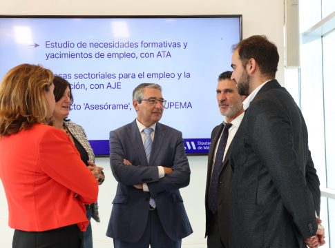 La Diputación activa tres proyectos para fomentar el empleo en autónomos, jóvenes y mujeres empresarias