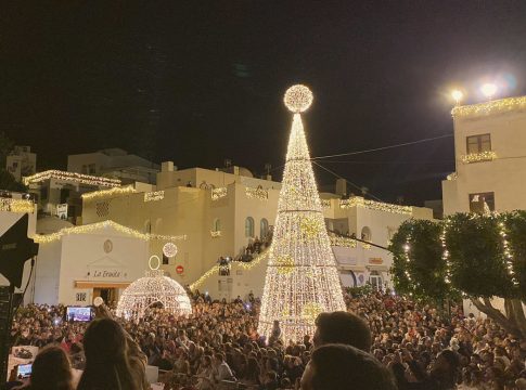 Mojácar consigue un retorno mediático de 700.000 euros tras ser elegida protagonista de la campaña navideña de Ferrero Rocher