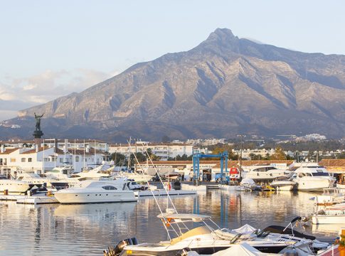 Suscrito entre la Junta y el Ayuntamiento de Marbella el convenio del Plan Turístico de Grandes Ciudades