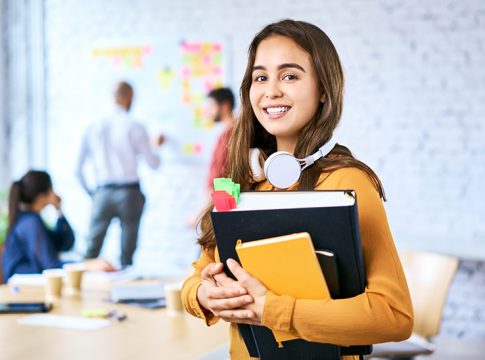 La apuesta de la Junta por el fomento del emprendimiento llega a más de 70.000 personas