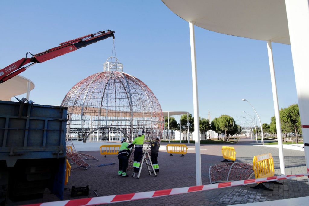 <strong>El Puerto de Huelva inaugura este viernes el alumbrado de Navidad como preámbulo de su 150 aniversario para acercar el puerto a la ciudad</strong>