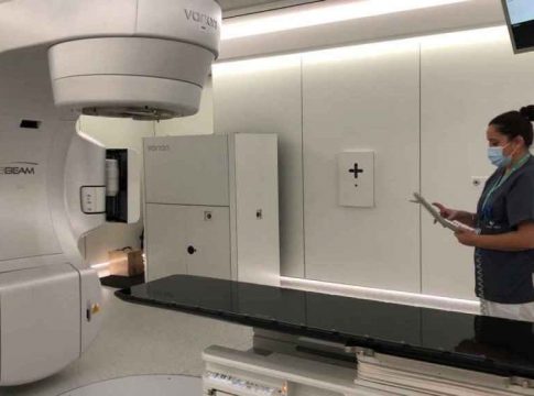 Los oncólogos médicos y radioterápicos destacan la importancia de la investigación y la prevención para frenar los casos de cáncer en Andalucía