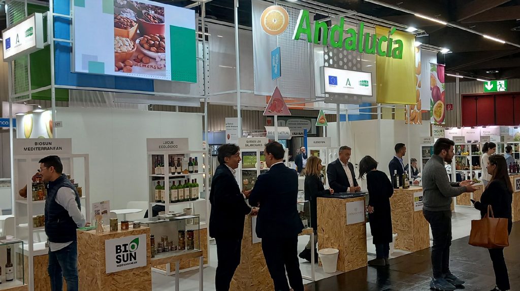 La Junta potencia la internacionalización del sector ecológico en la feria alemana BioFach, ante operadores de 135 países