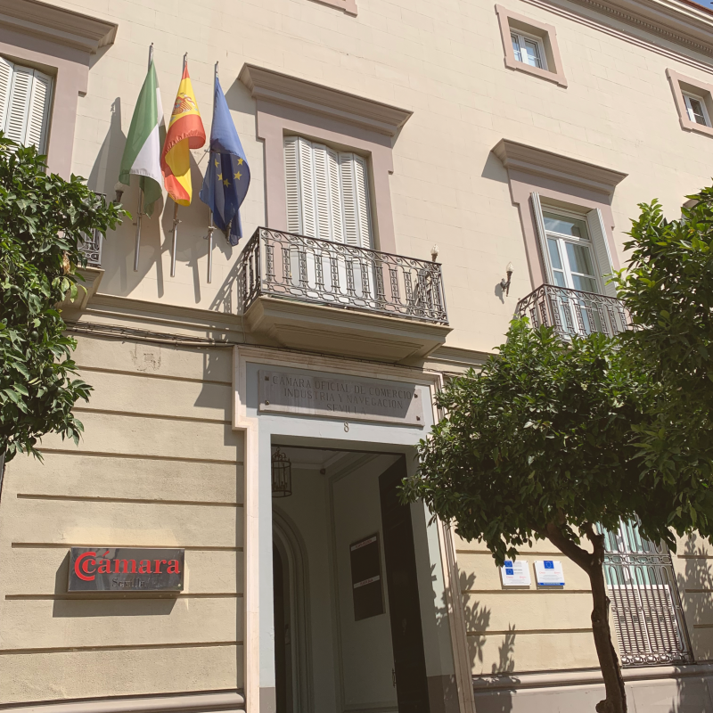<strong>Banco Santander y Cámara de Sevilla lanzan la séptima edición del Premio Pyme del Año de Sevilla</strong>