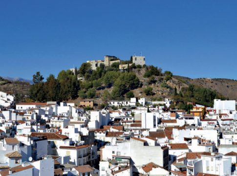 Ana Millán: “El turismo de interior está en continuo auge y son muchos los visitantes que buscan un turismo de naturaleza y deportivo, y es por ello que eligen Monda”