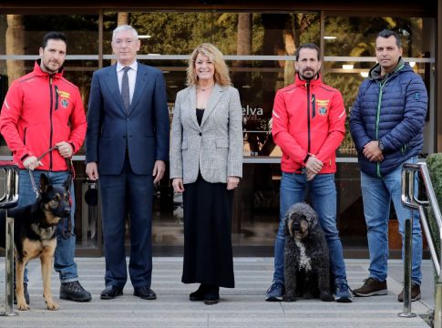 <a><strong>El Puerto de Huelva moviliza a la comunidad portuaria para recabar ayuda humanitaria destinada a Bomberos para el Mundo con el fin de enviarla a los damnificados del terremoto de Turquía</strong></a>