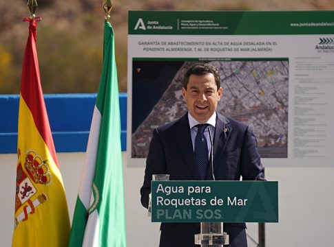 Moreno señala que el agua liderará en 2023 el impulso de la obra pública en Andalucía con la licitación de 400 millones en infraestructuras hídricas