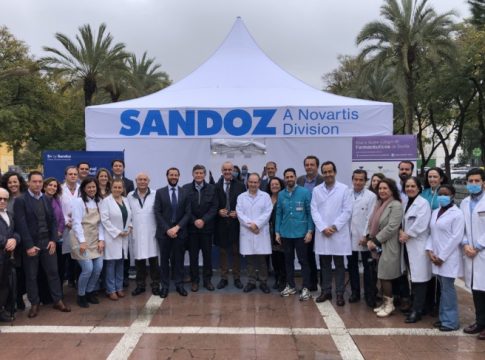 El Colegio de Farmacéuticos de Sevilla y Sandoz llevan  'La Carpa de la Salud' a la capital hispalense para acercar los servicios de la farmacia a los ciudadanos