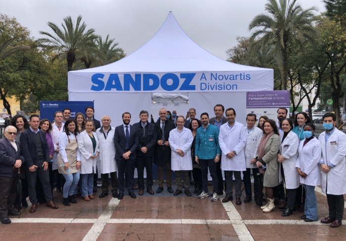 El Colegio de Farmacéuticos de Sevilla y Sandoz llevan  'La Carpa de la Salud' a la capital hispalense para acercar los servicios de la farmacia a los ciudadanos