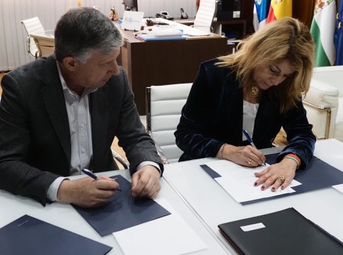 <strong>El Puerto de Huelva rehabilitará el edificio histórico de la Casa del Vigía en Mazagón, tras llegar a un acuerdo con el Ayuntamiento de Palos de la Frontera</strong><strong></strong>