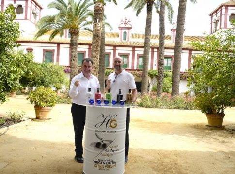 Martín Berasategui se suma en la Hacienda Guzmán al proyecto para declarar los Paisajes del Olivar Andaluz Patrimonio de la Humanidad