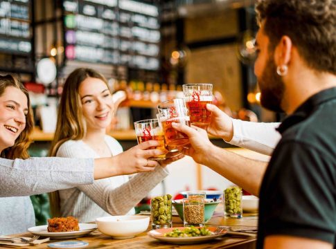 La primavera llega a Factoría Cruzcampo con música, nuevas experiencias y la apertura de su terraza