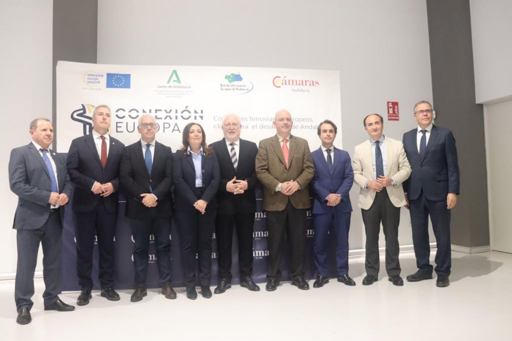 <strong>Cámaras de Comercio piden consenso y escuchar la voz de las empresas para impulsar el desarrollo logístico de Andalucía</strong>