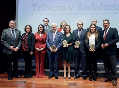 Tribuna de Andalucía celebra sus primeros premios con un lleno absoluto