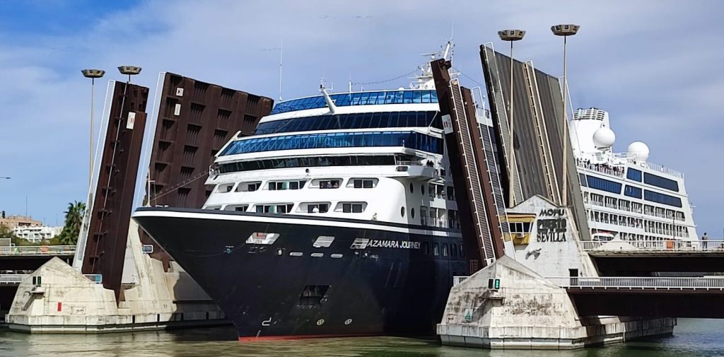 <strong>El Puerto de Sevilla recibe hoy el primer crucero de la temporada</strong>