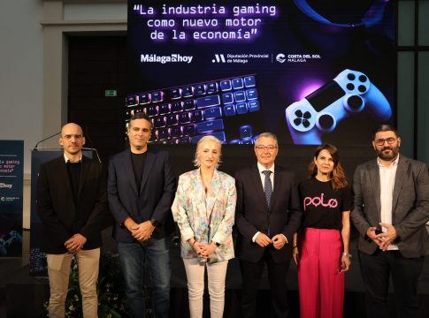 Francisco Salado afirma “que la provincia de Málaga aspira a ser pionera en el desarrollo de la industria del videojuego y del turismo gamer, como lo fue del turismo hace 70 años”