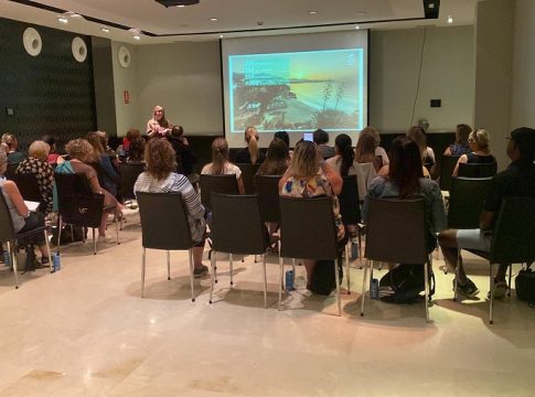 Costa del Sol muestra el potencial del interior de la provincia de Málaga a agentes de viajes de una de las principales compañías turísticas de Canadá