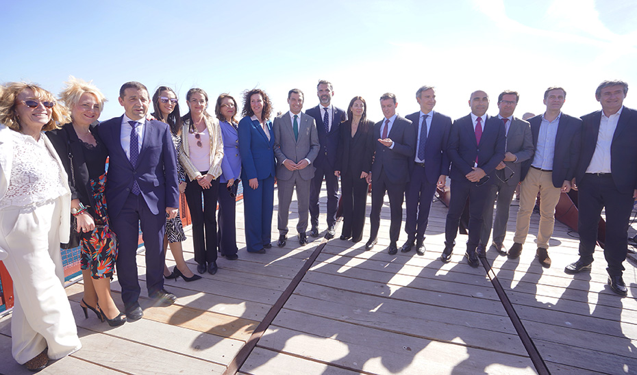Moreno señala que el Cable Inglés refuerza el vínculo de Almería con el Puerto y supone un importante reclamo turístico y cultural