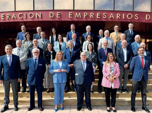 Virginia González Lucena es reelegida como presidenta de la patronal andaluza de la distribución comercial alimentaria y de perfumería CAEA, en el que supone su segundo mandato consecutivo