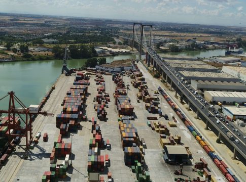 <strong>La Autoridad Portuaria de Sevilla aprueba dos nuevas concesiones dedicadas al control industrial y a los servicios ambientales </strong>