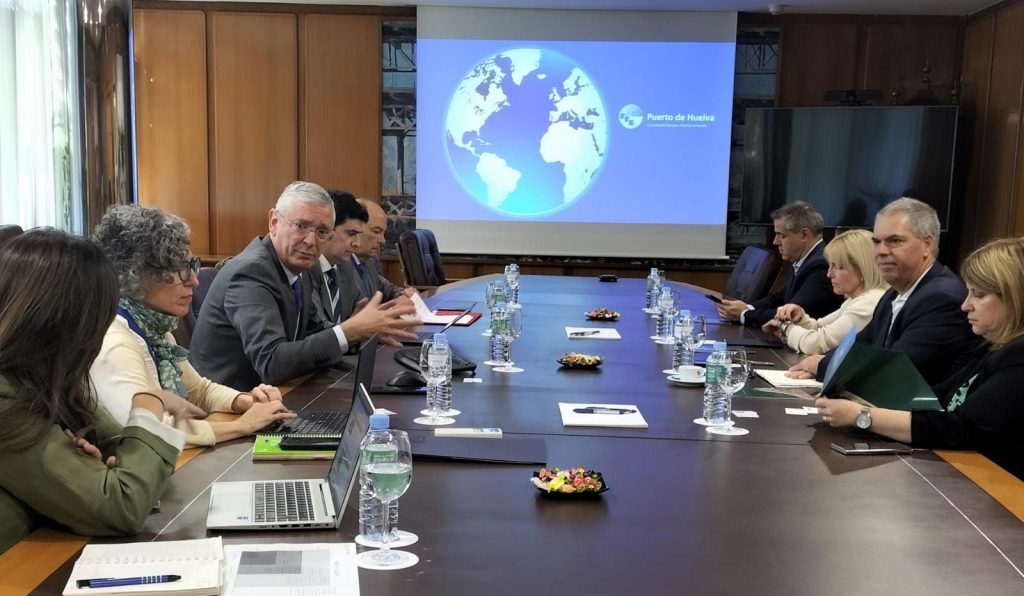 <strong>Los Puertos de Lisboa y Setúbal se interesan por los proyectos energéticos y la Lonja de la Innovación del Puerto de Huelva</strong>