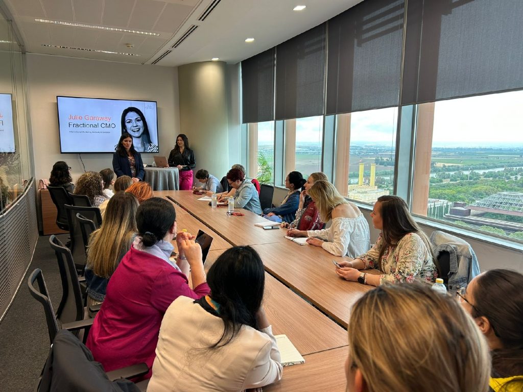 <strong>La Cámara de Comercio y la Fábrica de Sevilla acogen a 60 mujeres emprendedoras de Europa y África </strong>