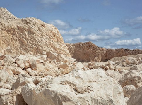 AMINER aboga por priorizar las materias primas andaluzas como la cal, esencial para el desarrollo de la minería