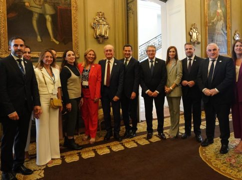 Moreno: “Esta misma tarde empezamos a construir nuevos objetivos y retos para el futuro de Málaga y de Andalucía”