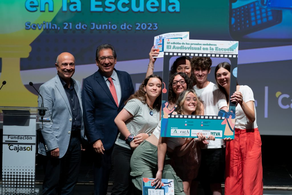 <strong>La Fundación Cajasol y el Consejo Audiovisual de Andalucía entregan los IX Premios “El Audiovisual en la Escuela”</strong>