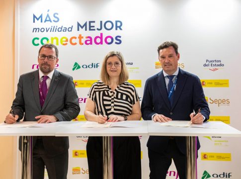 <strong>Renfe, Adif y el Puerto de Huelva firman un protocolo para la puesta en marcha de una Autopista Ferroviaria entre Huelva y Madrid</strong>