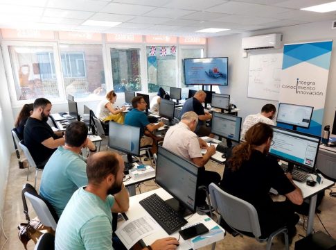 <strong>Abiertas las inscripciones para cinco nuevos cursos gratuitos en tecnología 5G en Huelva, Sevilla y Málaga</strong>