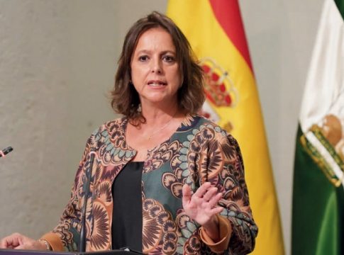 Catalina García: “Nos gustaría empezar el nuevo curso escolar con las enfermeras referentes en los centros educativos funcionando al 100%”