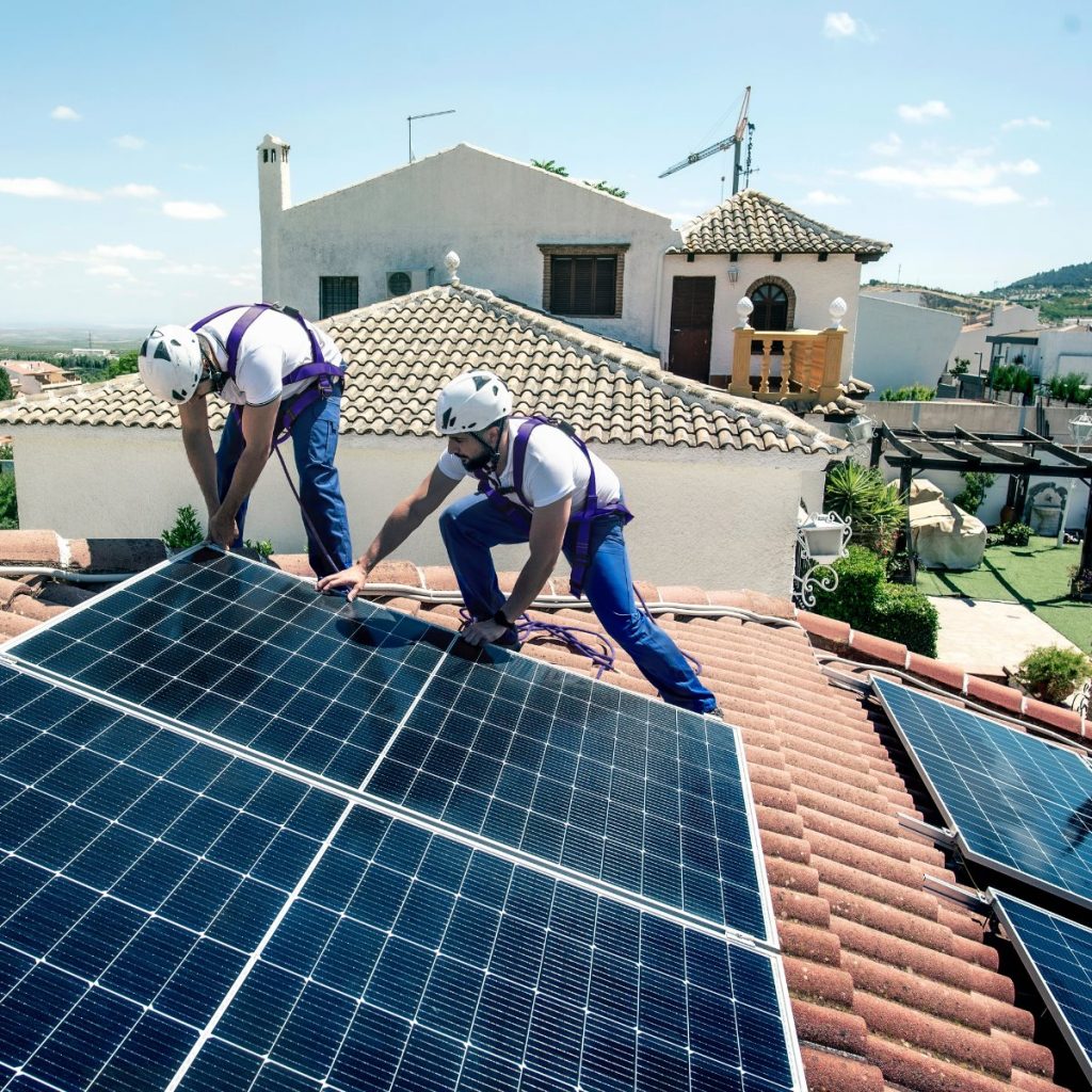 Los autoconsumos colectivos gestionados en la red de distribución de Endesa se cuadruplica en el primer semestre en Andalucía