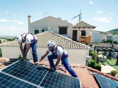 Los autoconsumos colectivos gestionados en la red de distribución de Endesa se cuadruplica en el primer semestre en Andalucía