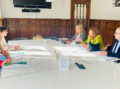Crespo plantea la candidatura andaluza a presidir la Asociación europea de Denominaciones de Origen